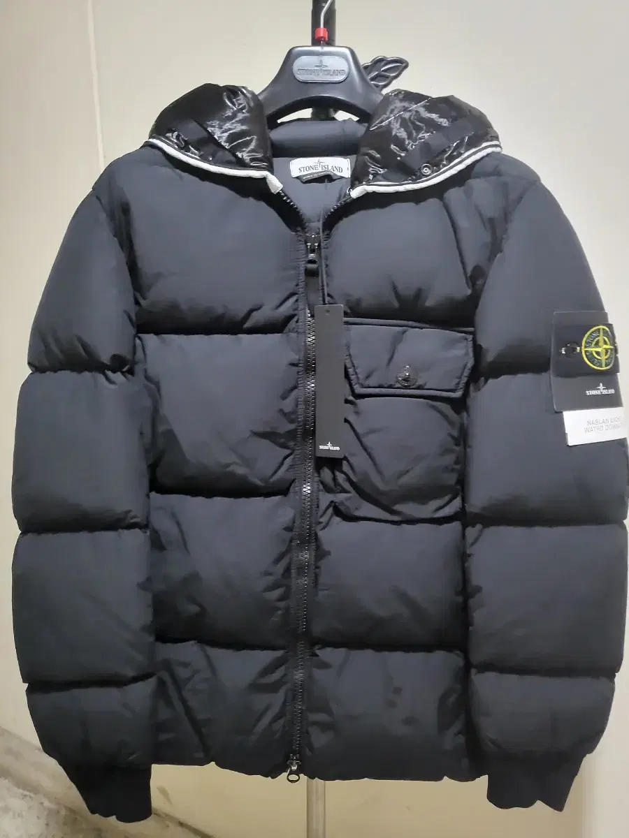 (NEW) Stone Island Black Naslan Down Padding (Black)