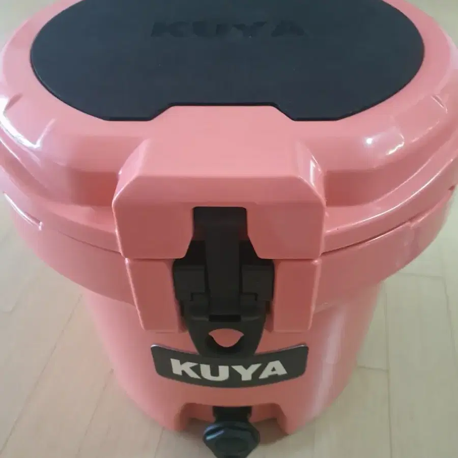 캠핑 쿠야 KUYA 워터저그 9.5L (코랄색상)