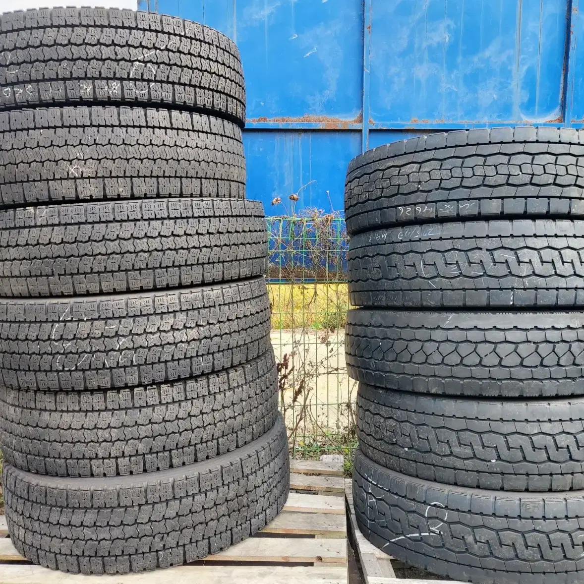 [일본산 대형중고타이어] 275/70R22.5