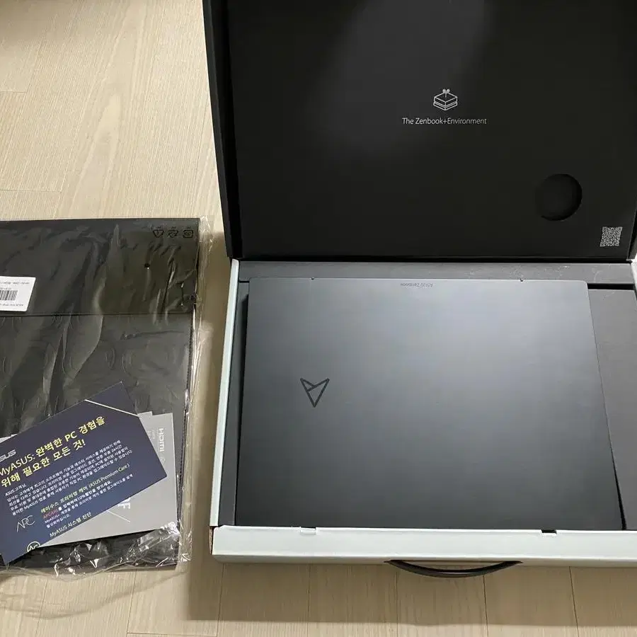 에이수스 2022 Zenbook 14, 제이드 블랙, UM3402