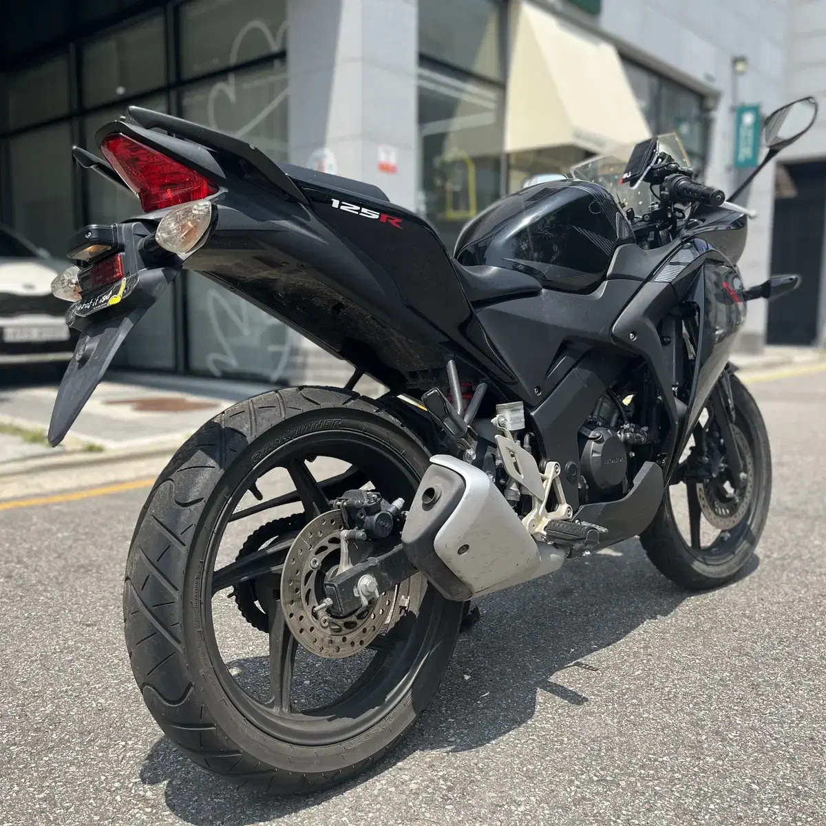 2017년식 CBR125 흑마 싸게급매합니다