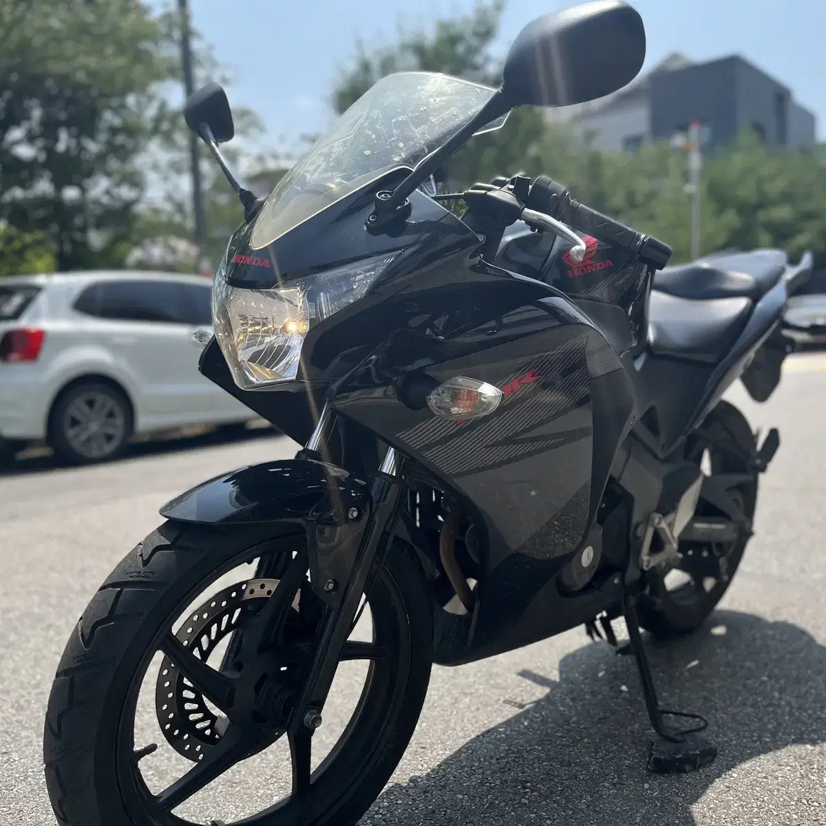 2017년식 CBR125 흑마 싸게급매합니다