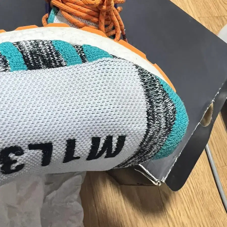 아디다스 퍼렐 hu nmd solar