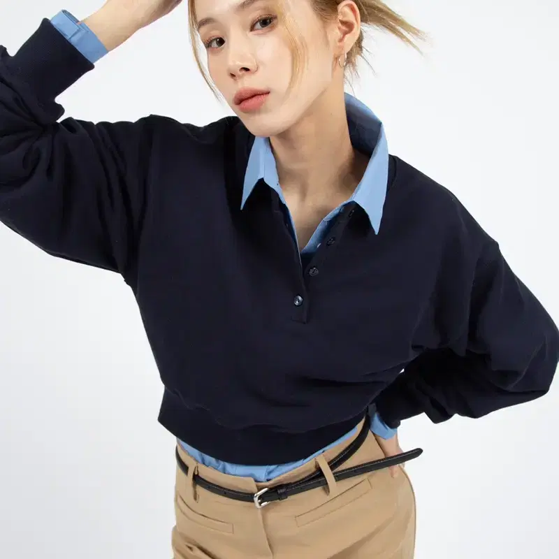 릿킴 button cropped sweatshirt