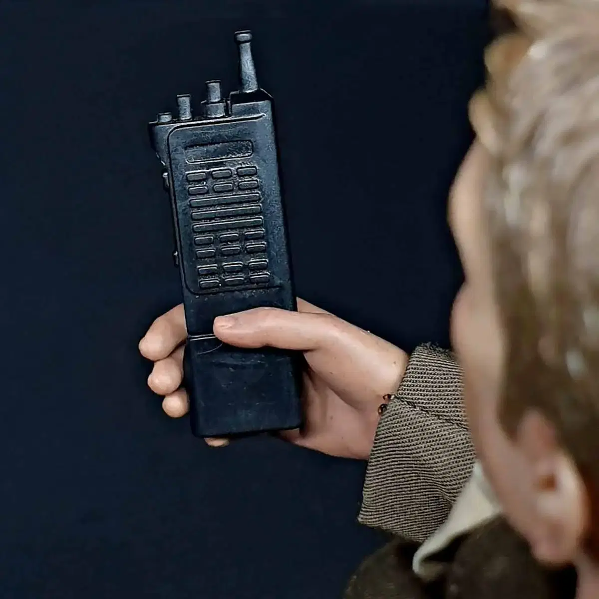 Black Figure Walkie Talkie for 12" (Hot Toys compatible)