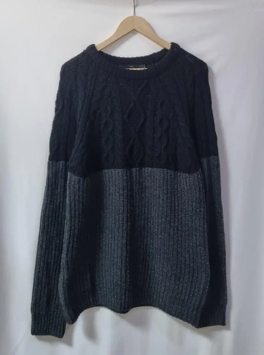 L(100) Flex jin Black Twisted Knit