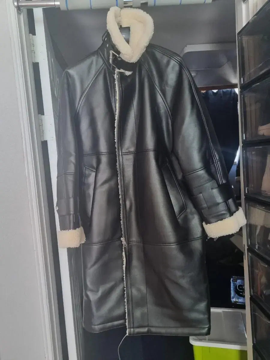 Geosongio Mustang coat size 100