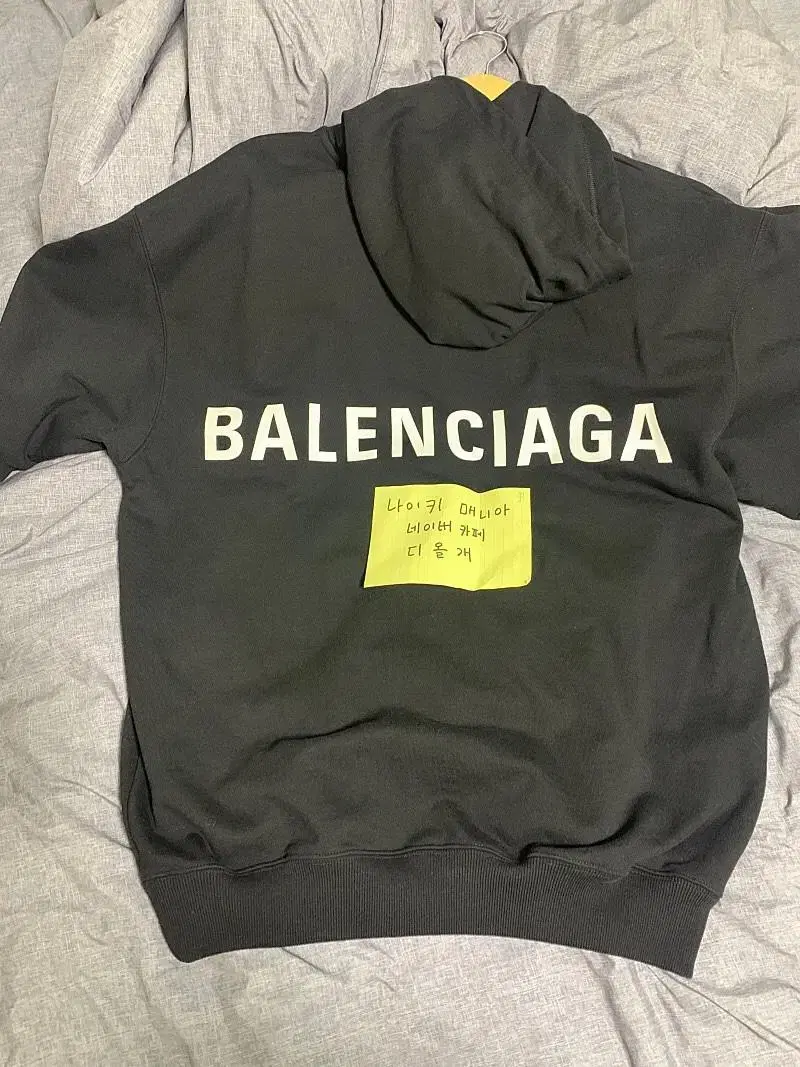 [M] Balenciaga Back Logo Hoodie Store Edition