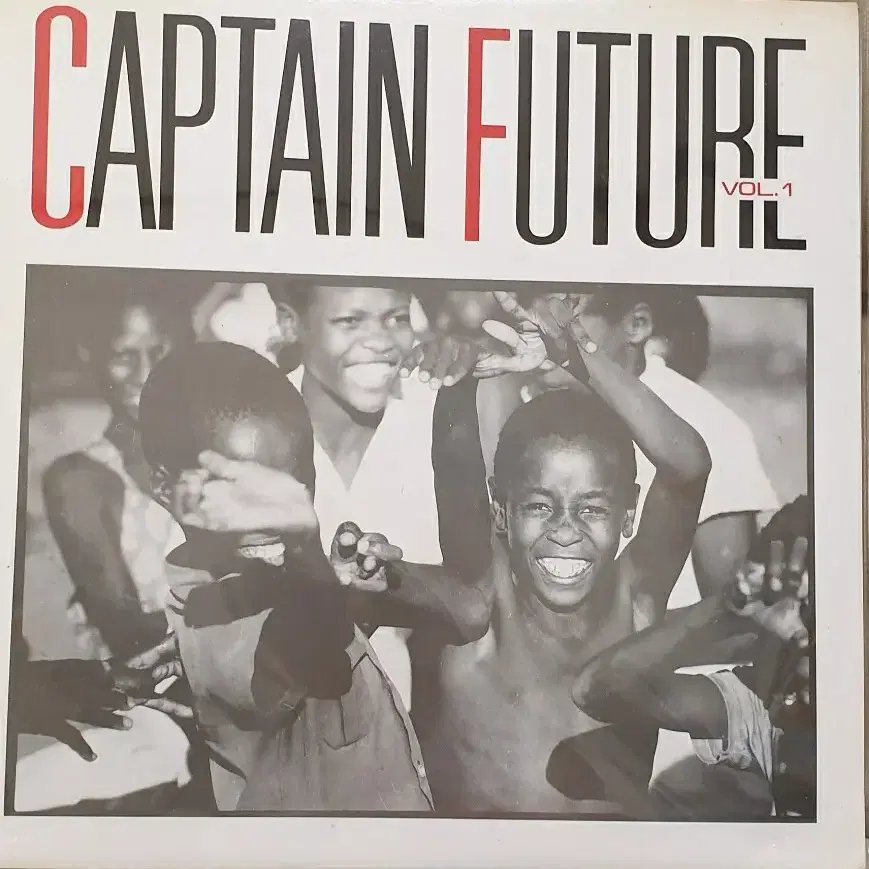 CAPTAIN  FUTURE .. 거울속의 그녀