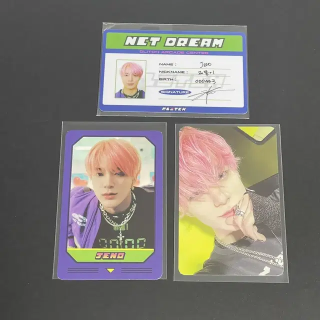 GLITCH ARCADE CENTER POP-UP ID CARD 제노