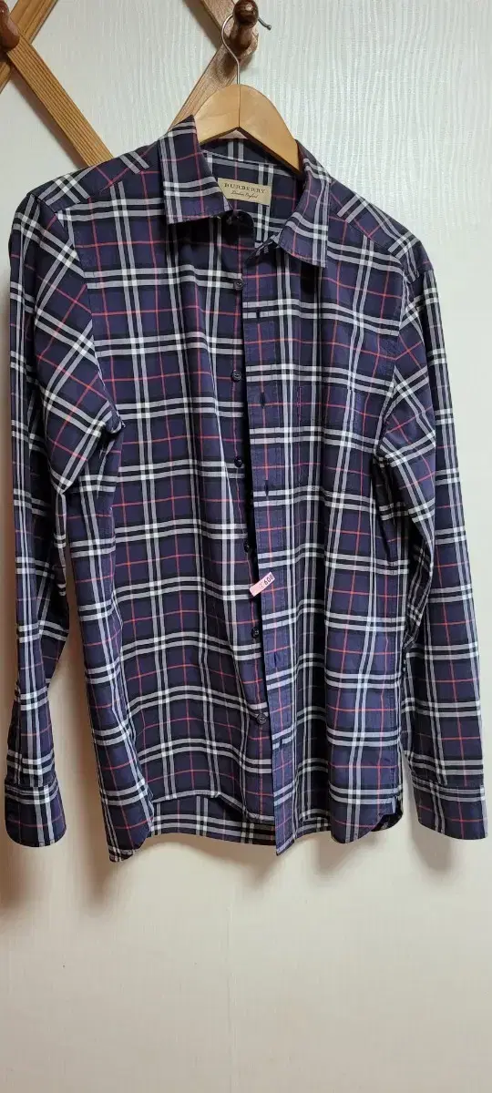 Burberry shirt size 100