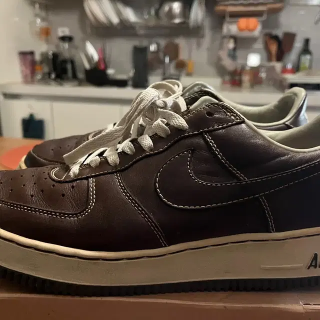 AIR FORCE 1 HTM 브라운 275