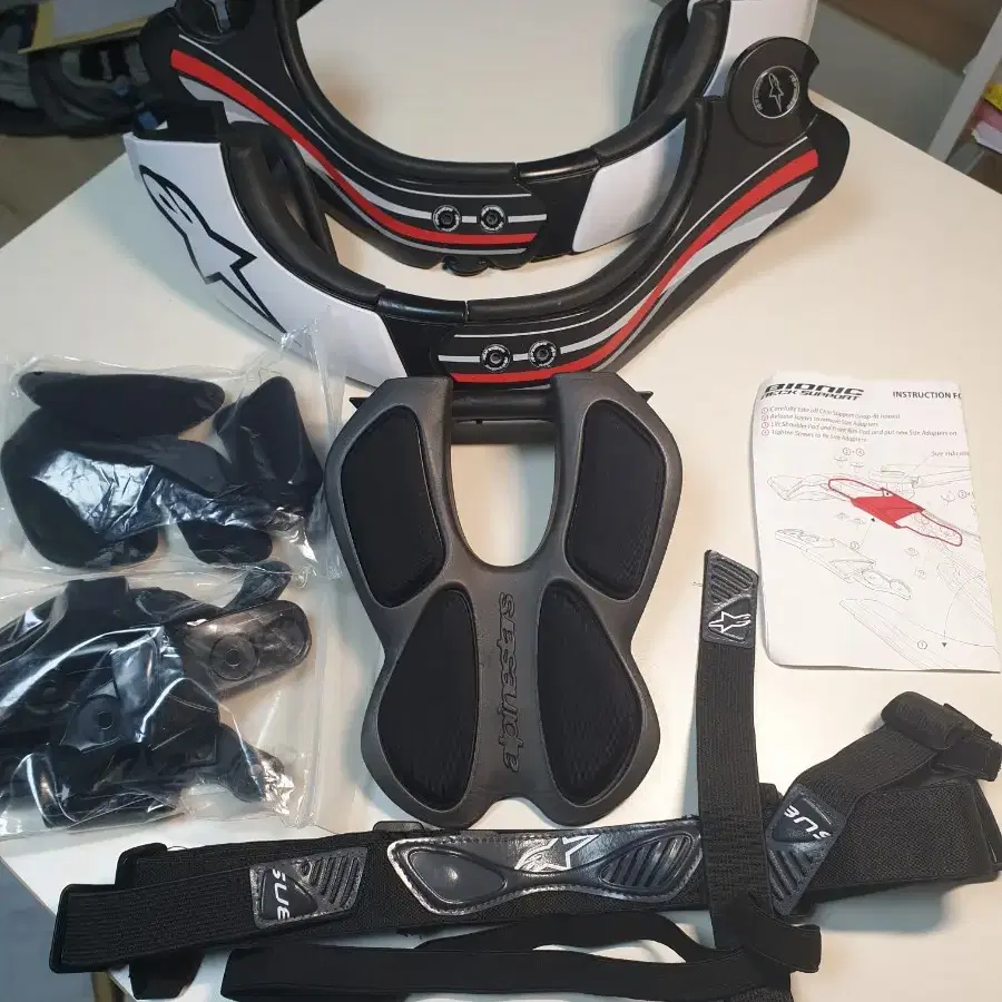 목 보호장비 Alpinestars neck support 알파인스타 산