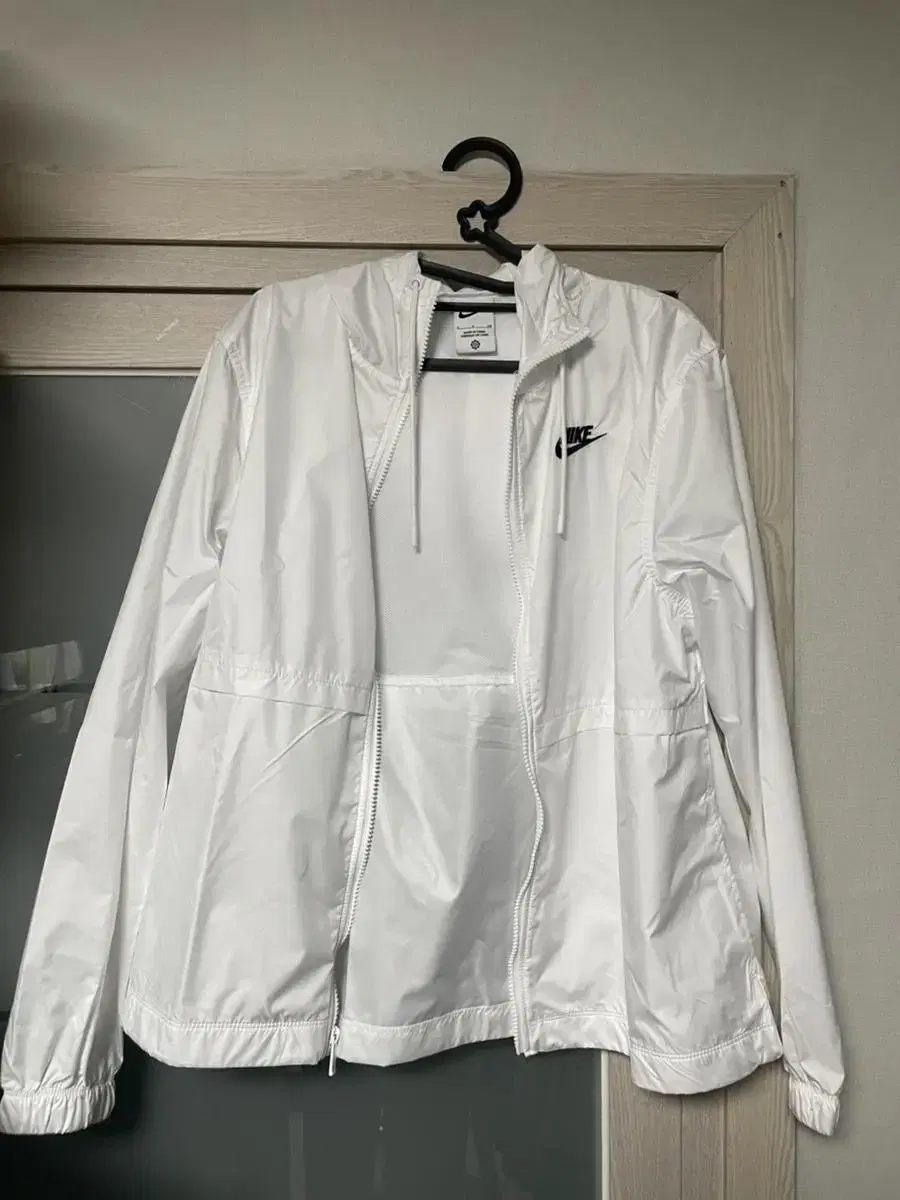 Nike windbreaker