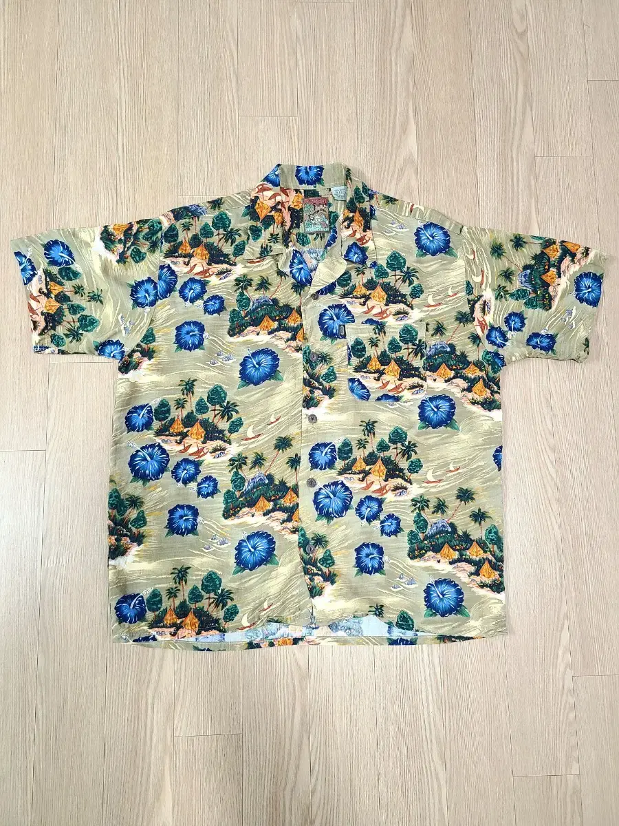 Pineapple Connection Rayon Hawaiian Open Collar Shirt