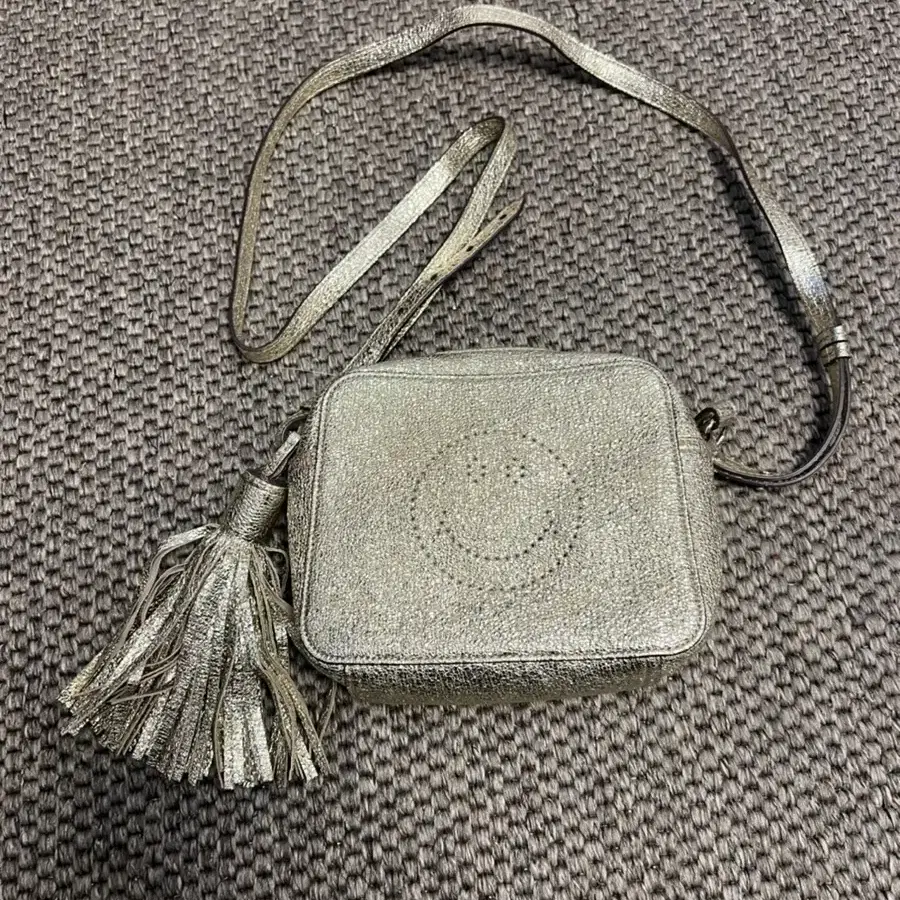 (국내 미발 정가 $750)안야 힌드마치 Anya Hindmarch 스마