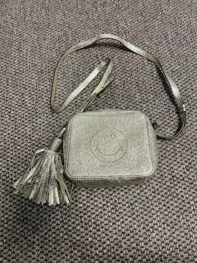 (국내 미발 정가 $750)안야 힌드마치 Anya Hindmarch 스마