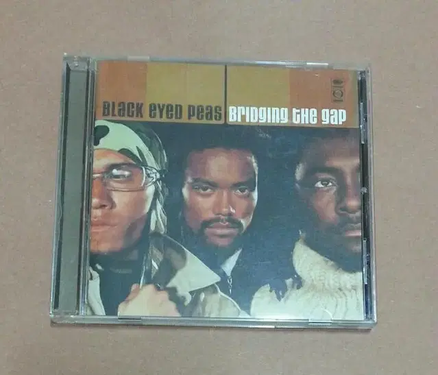 Black eyed peas - Bridging the Gap