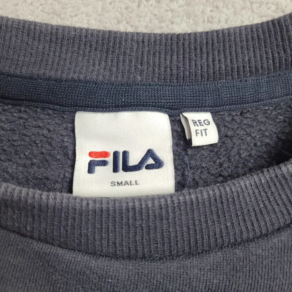 [구구샵] FILA 휠라 기모긴팔맨투맨M 95