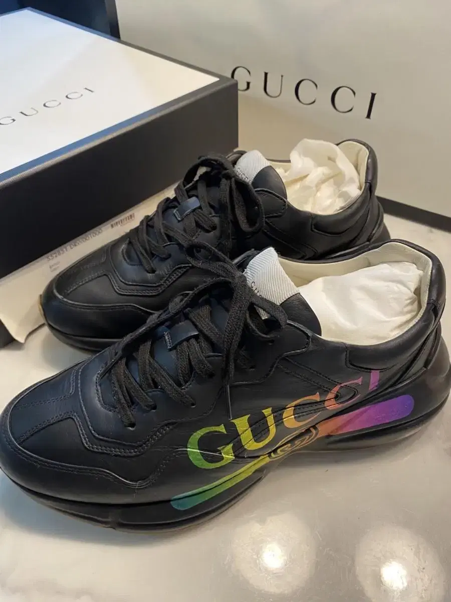 Gucci Lightning low-top sneakers in black