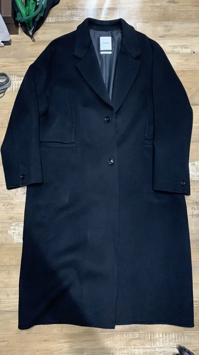 Handmade cashmere coat jet black with belle L