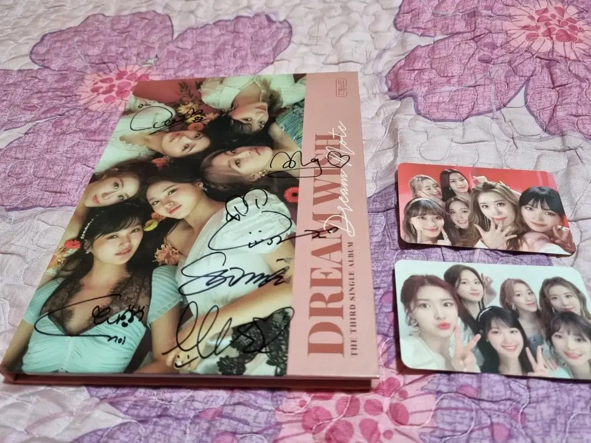 Dreamnote Signed Album (POCA O) sells