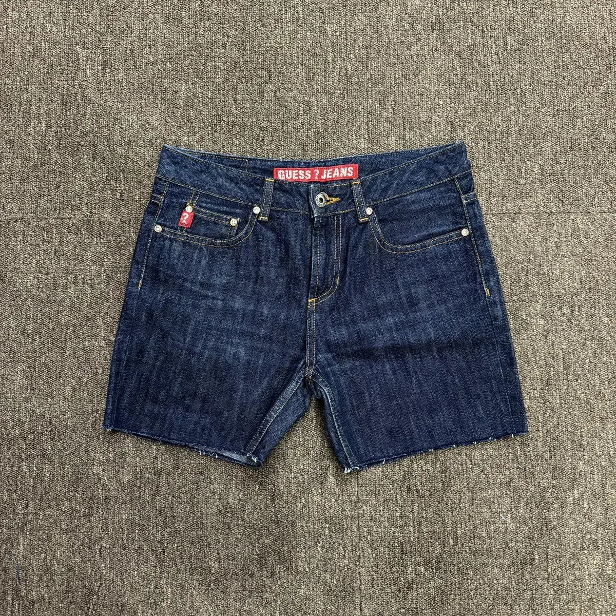 [30] Guess Short Denim