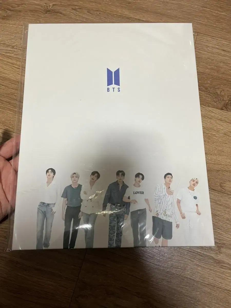 BTS Weverse Magazine sealed (part of Munchbox #4)