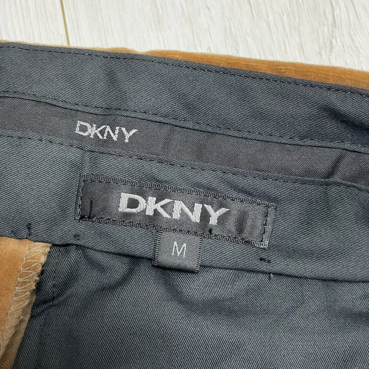 DKNY 도나카란 벨루어 슬랙스