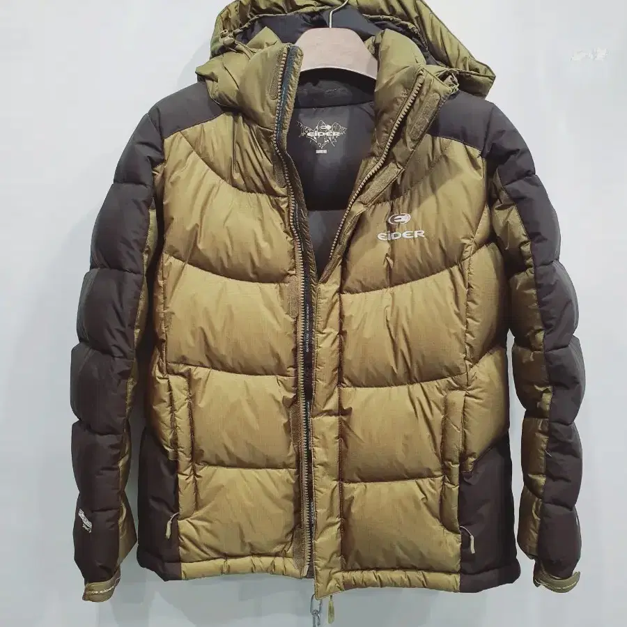 EiDER 아이더 프랑스오리털 750수 여성 헤비패딩