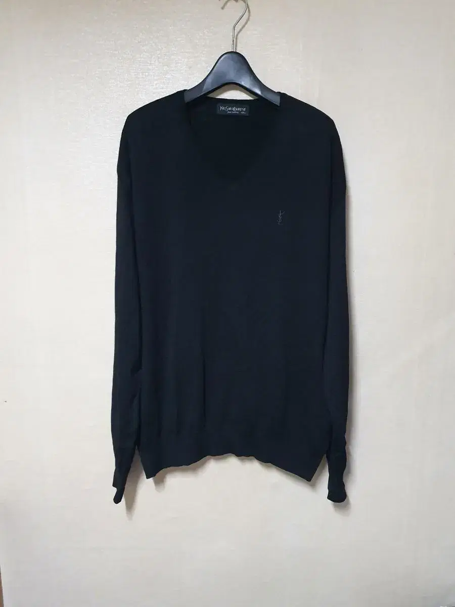 Yves Saint Laurent V-neck knit