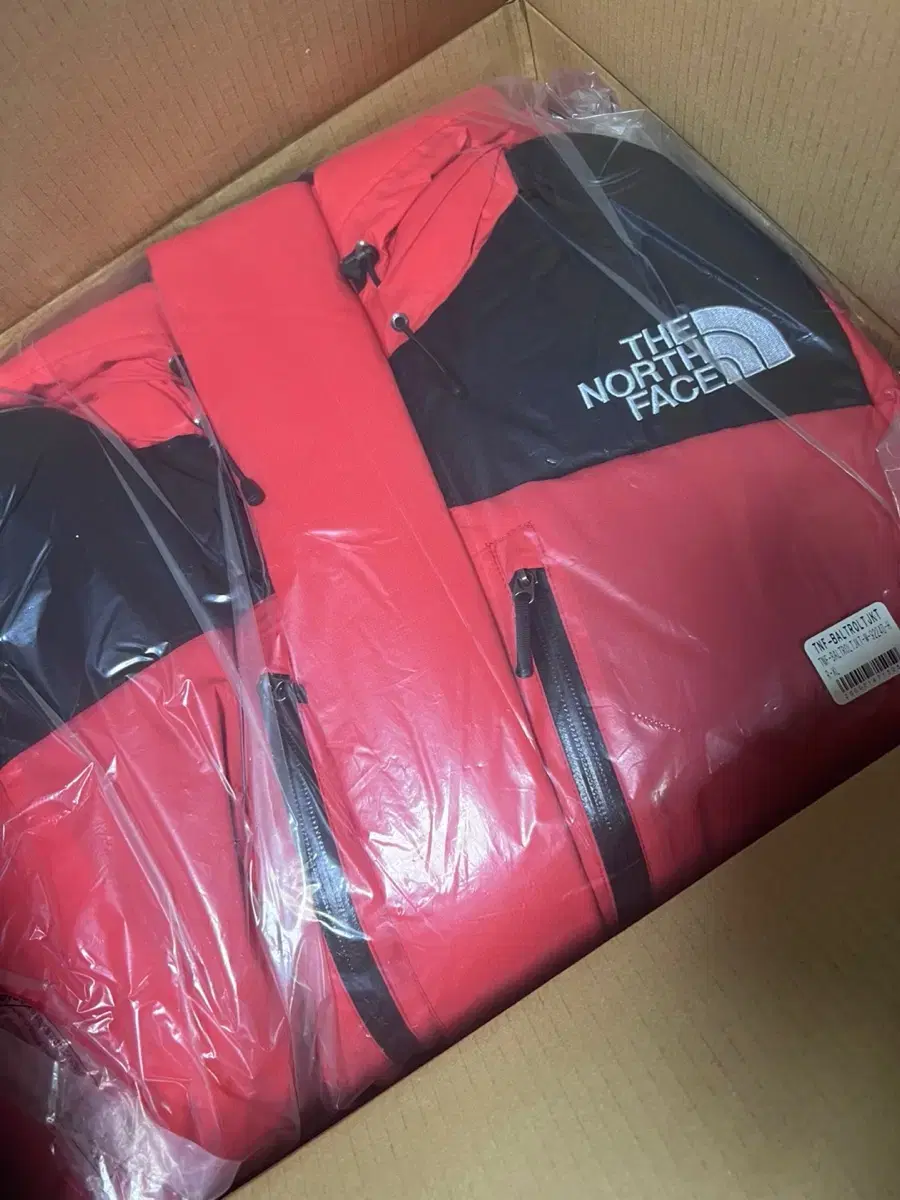 (Japan version)The North Face Baltor Light Jacket Red/Khaki