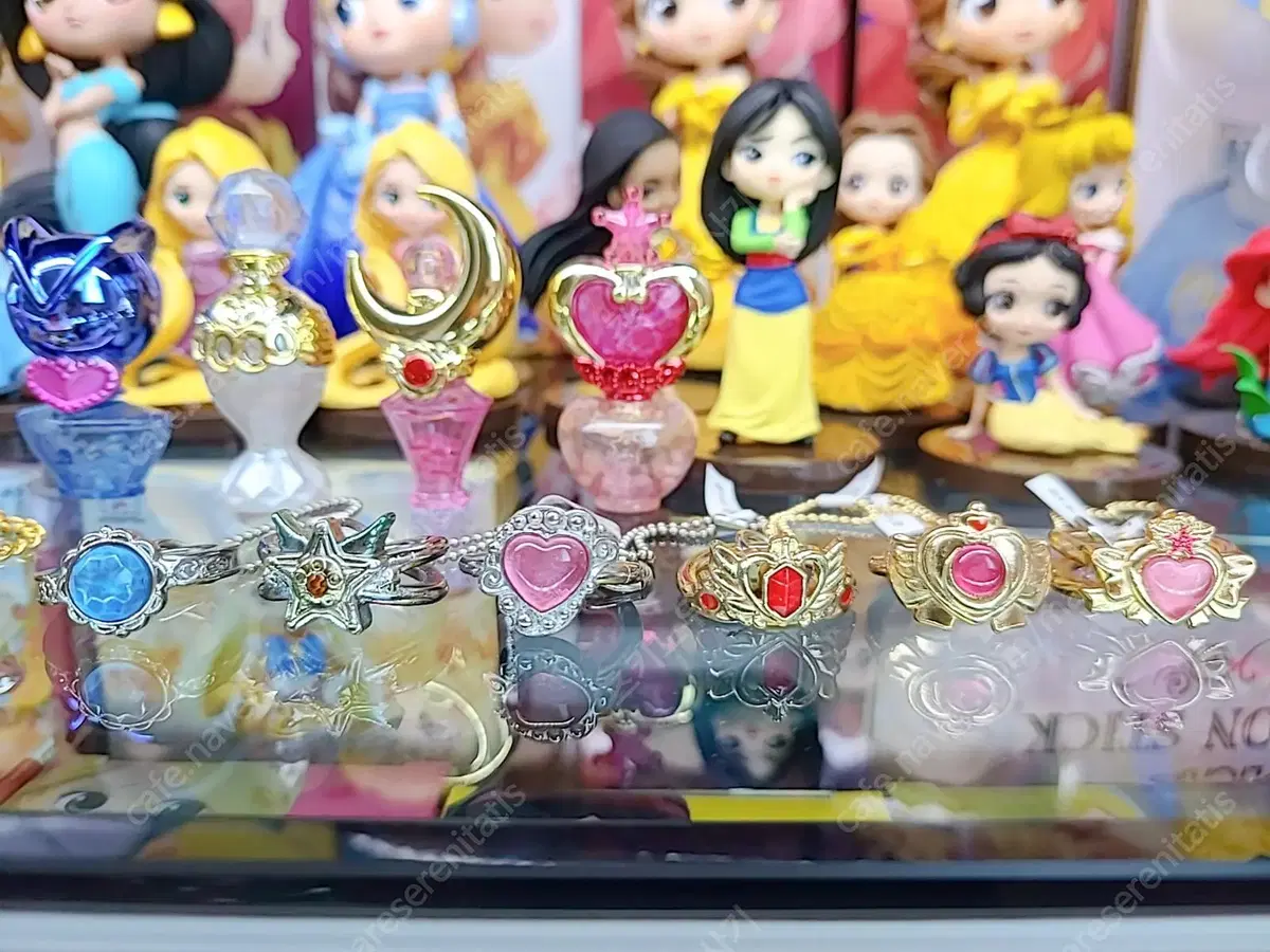 [Unsealed] Die-cast ring cham set of 6 and individual pieces