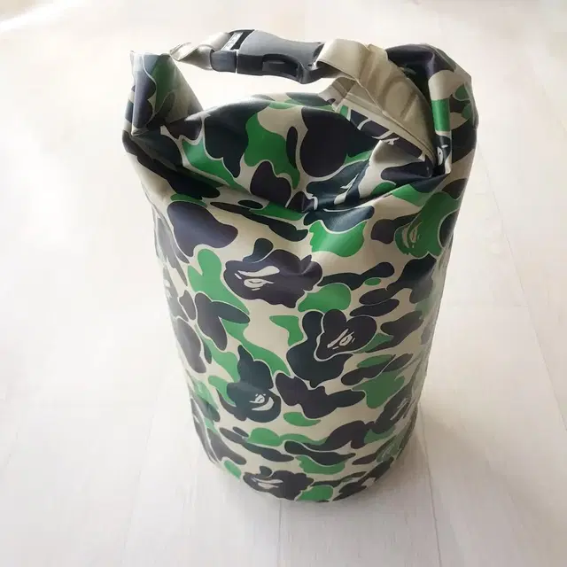 [O/S Size] 베이프 bape _water proof PVC보조가방