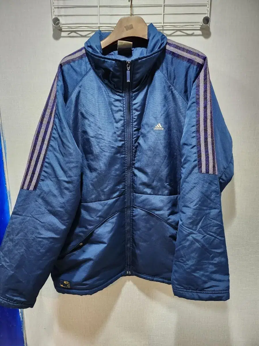 (110,2XL) adidas 아디다스 두꺼운점퍼 !!~ 옆라인 디자인굿