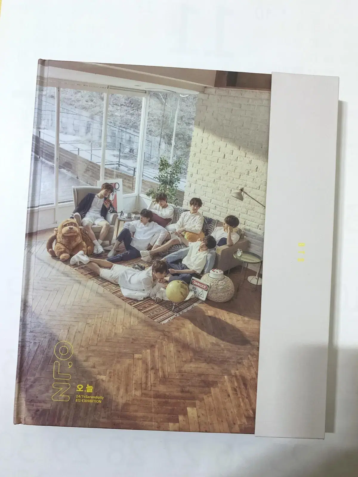 BTS (방탄소년단) Today Exhibition Photobook