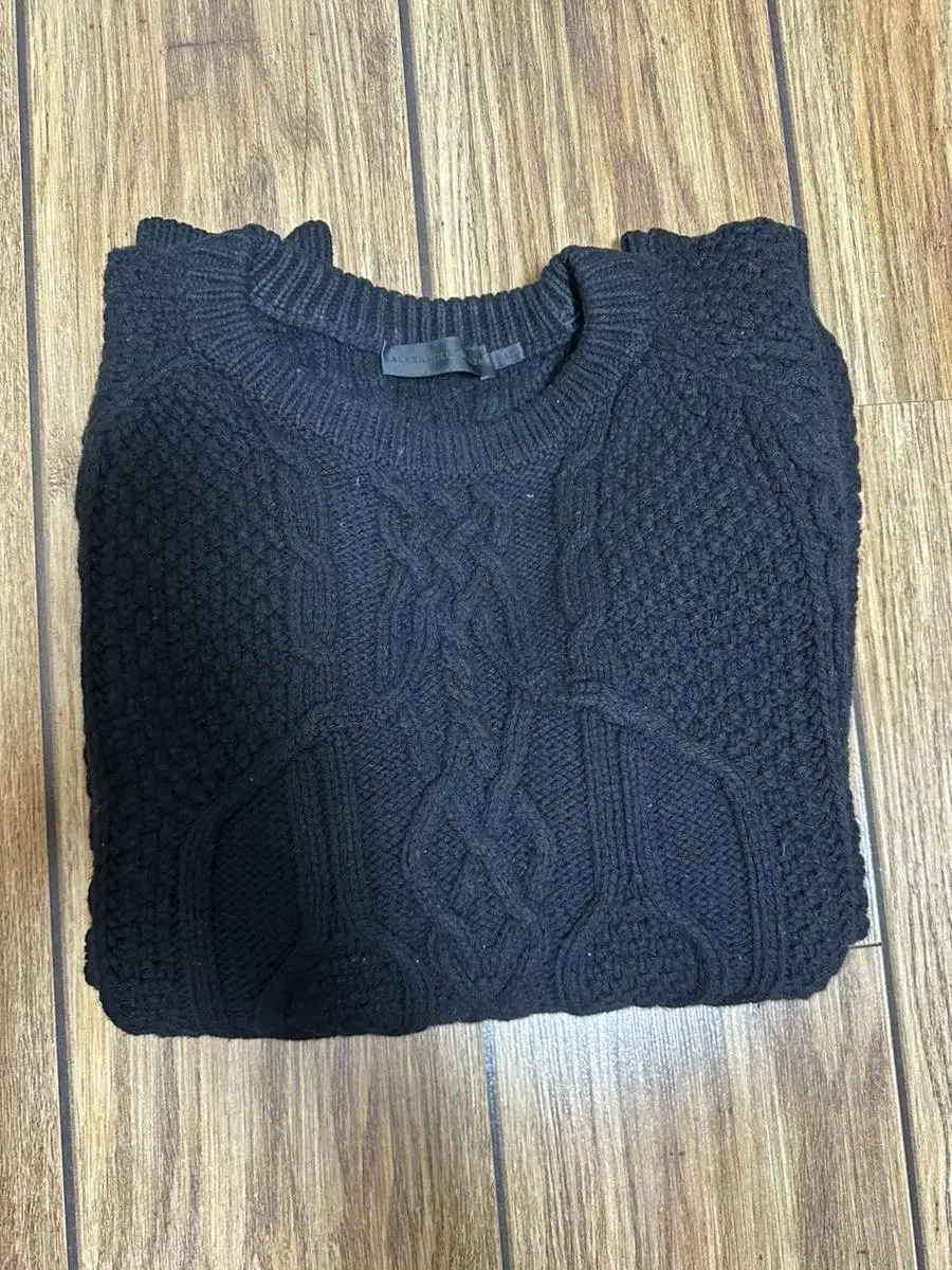 Alexander McQueen Skull cashmere sweater