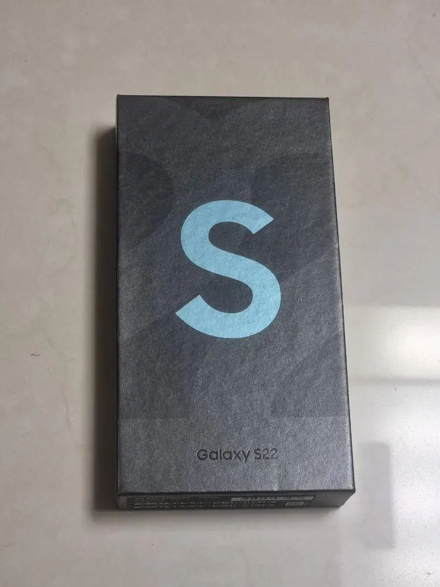 Samsung Galaxy S22 Self-contained Unused