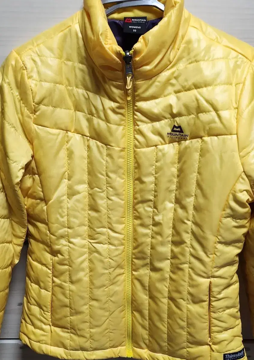 Mountain-style padded jacket