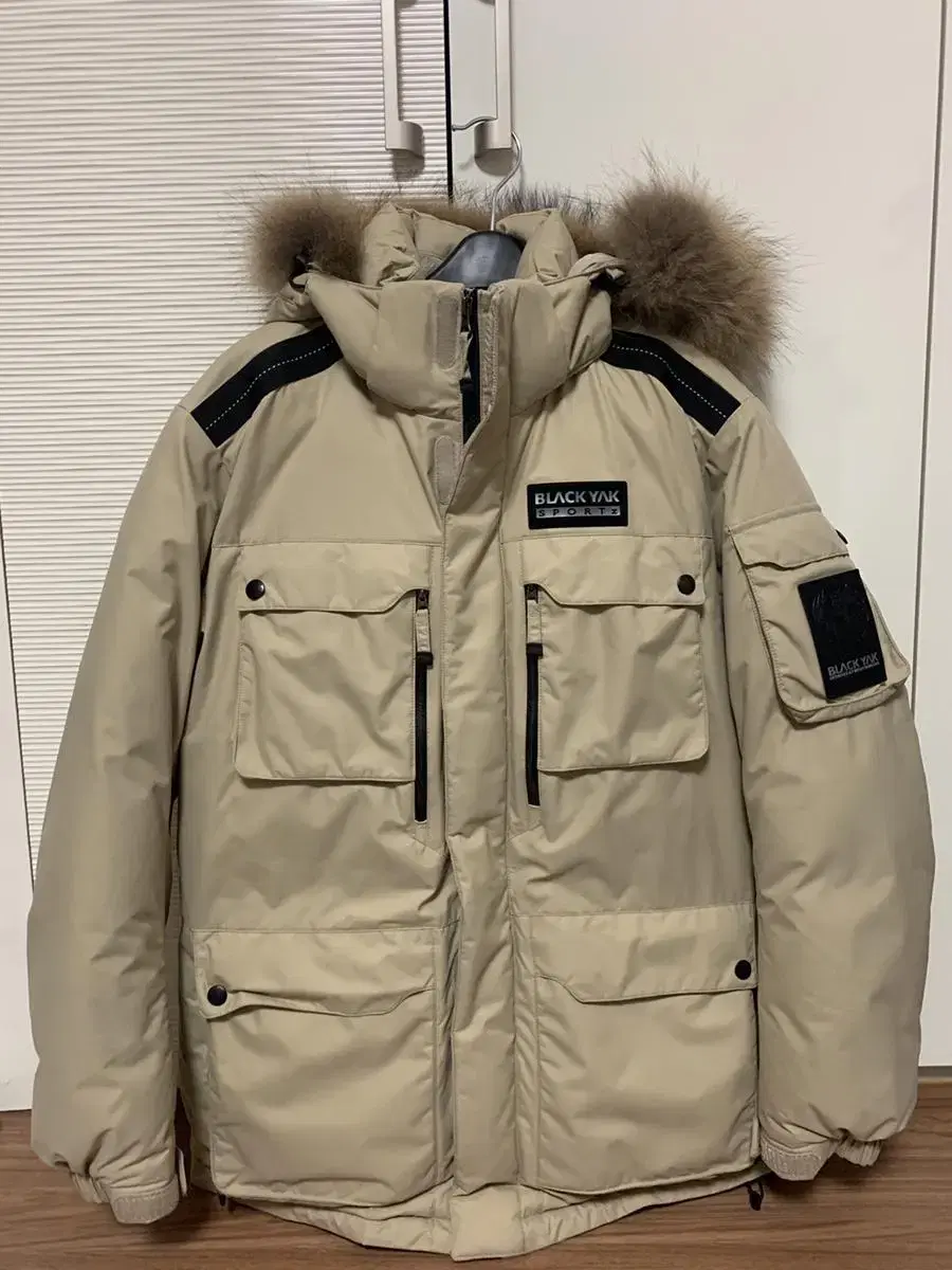 Black Yak B Lodge Down JacketSize 95