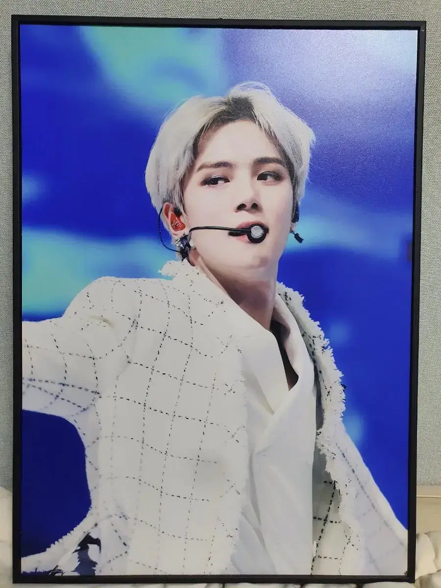 Minhyuk Framing