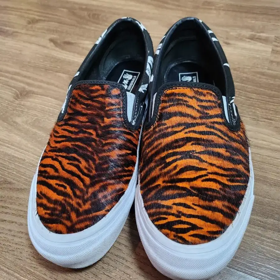 vans