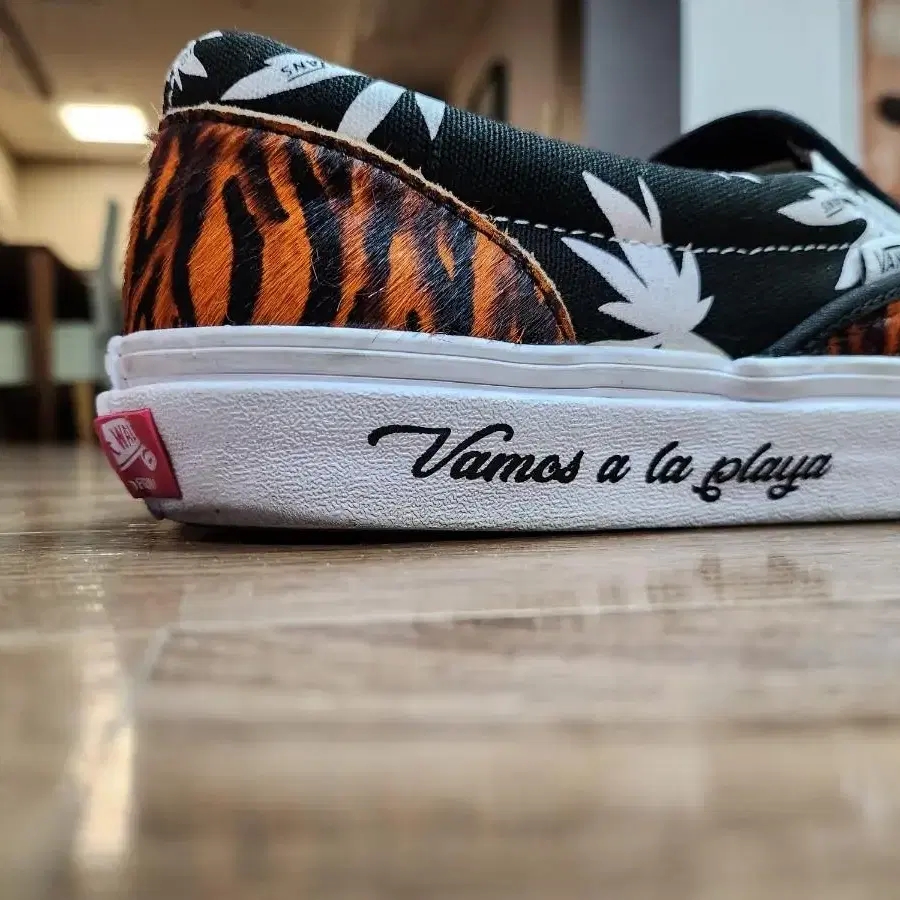 vans