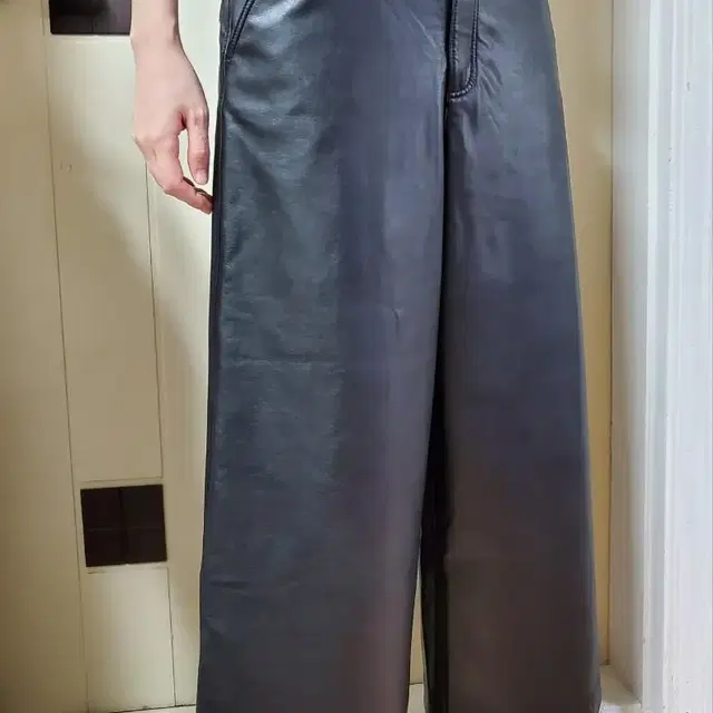 ALC 가죽바지 새상품 wide leather pants