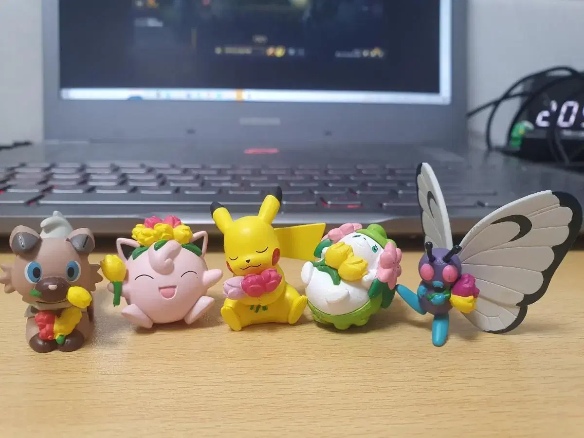 (Rare, Discontinued, Full Set) Pokémon of Bom