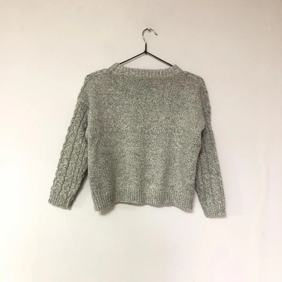 Vintage Cookies and cream crop knit