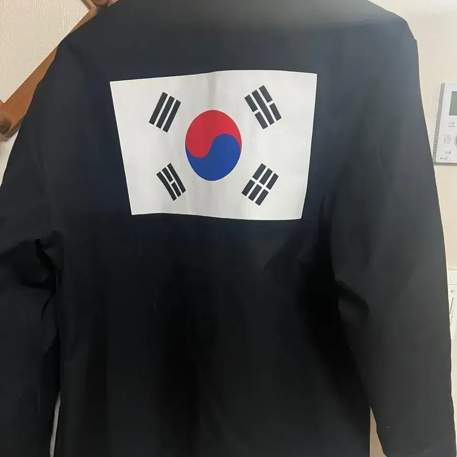 안티소셜소셜클럽 nukorea 블랙 자켓 팝니다