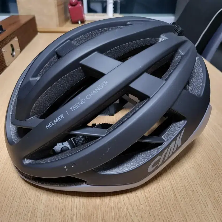 Bicycle Clothing And Accessories 자전거,헬멧,크랭크,헬머 on Bunjang with safe