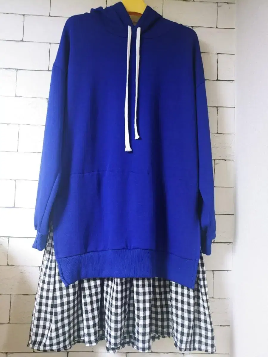 HOODED PADDED LONG T-SHIRT-ONEPIECE