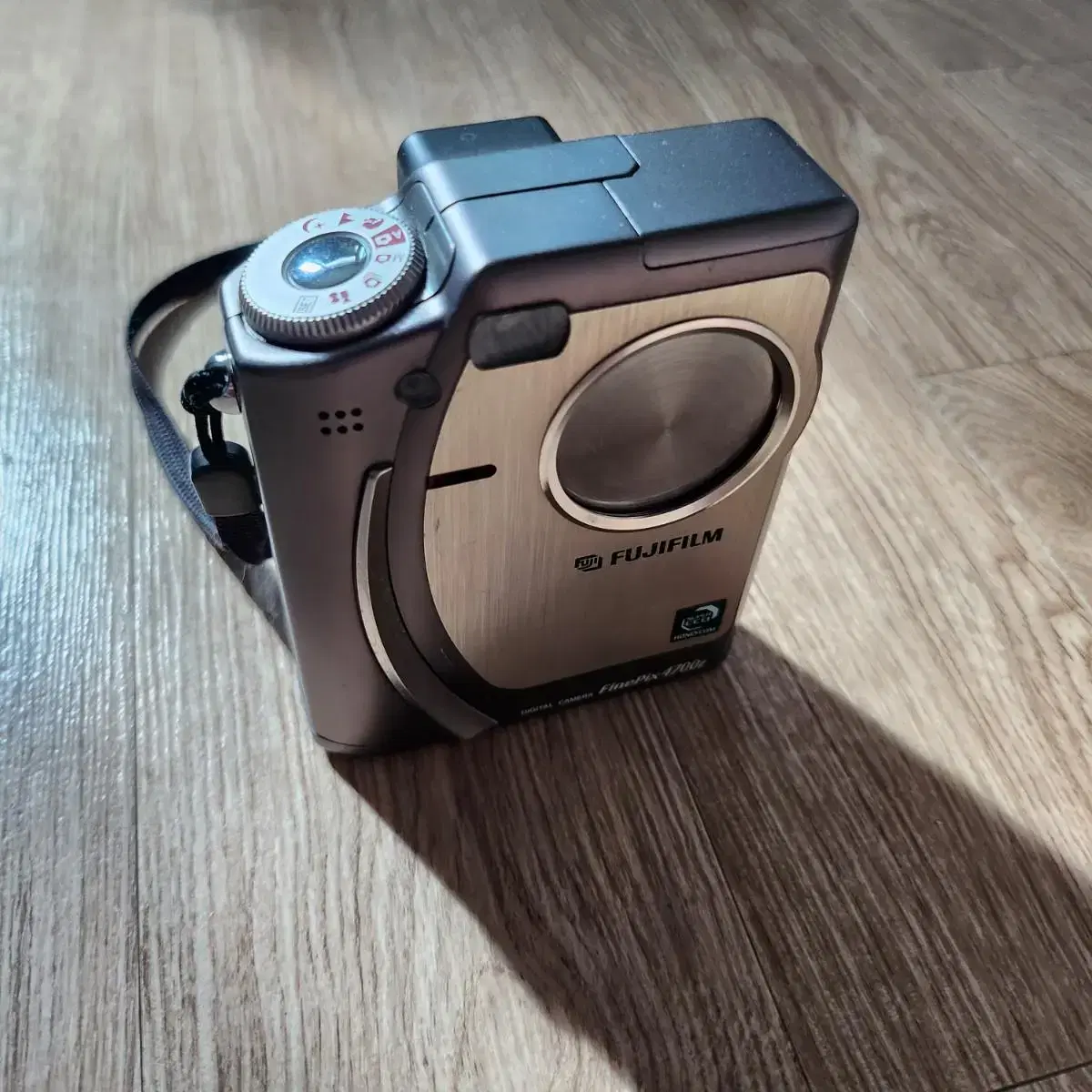 fujifilm finepix 4700zb